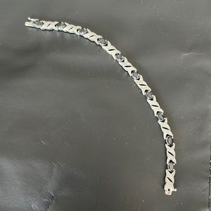 Timeless sterling silver bracelet